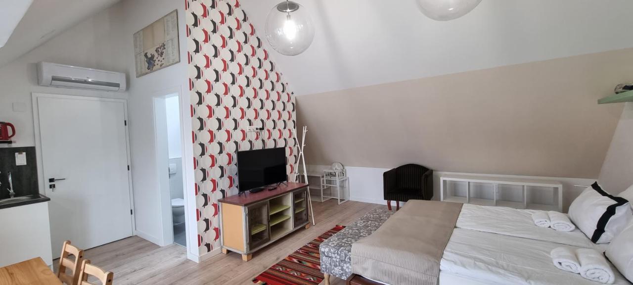 Vankoska Apartman Тихань Экстерьер фото